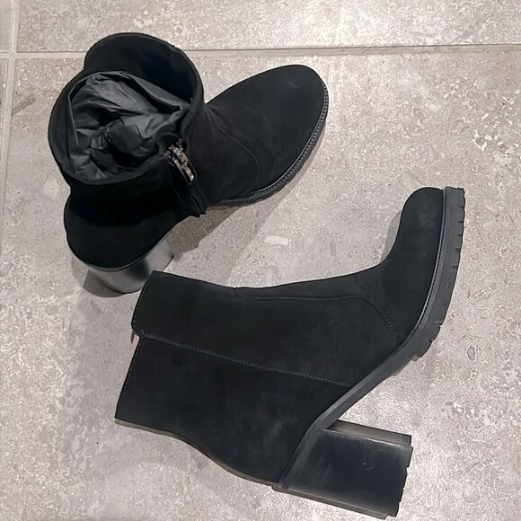 La Canadienne Holt Dress Booties in Black, New, Size 8 - Picture 6 of 13